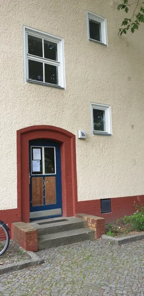 BITTE NICHT ANRUFEN! Betckestr. 18 C, sonnige, renovierte 1,5 ZI-WE mit EBK, BITTE SONSTIGES LESEN! — photo 1